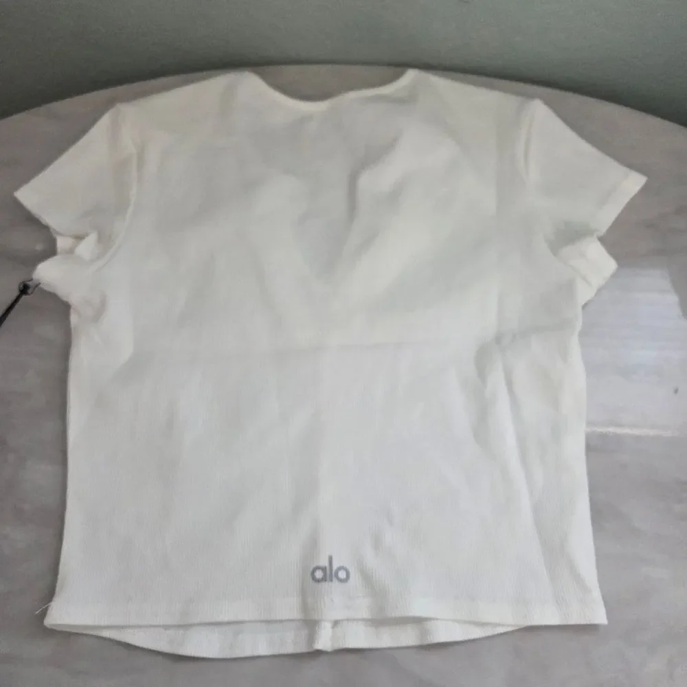 Alo Ivory Ribbed Crop Savvy Sport Top Size Small